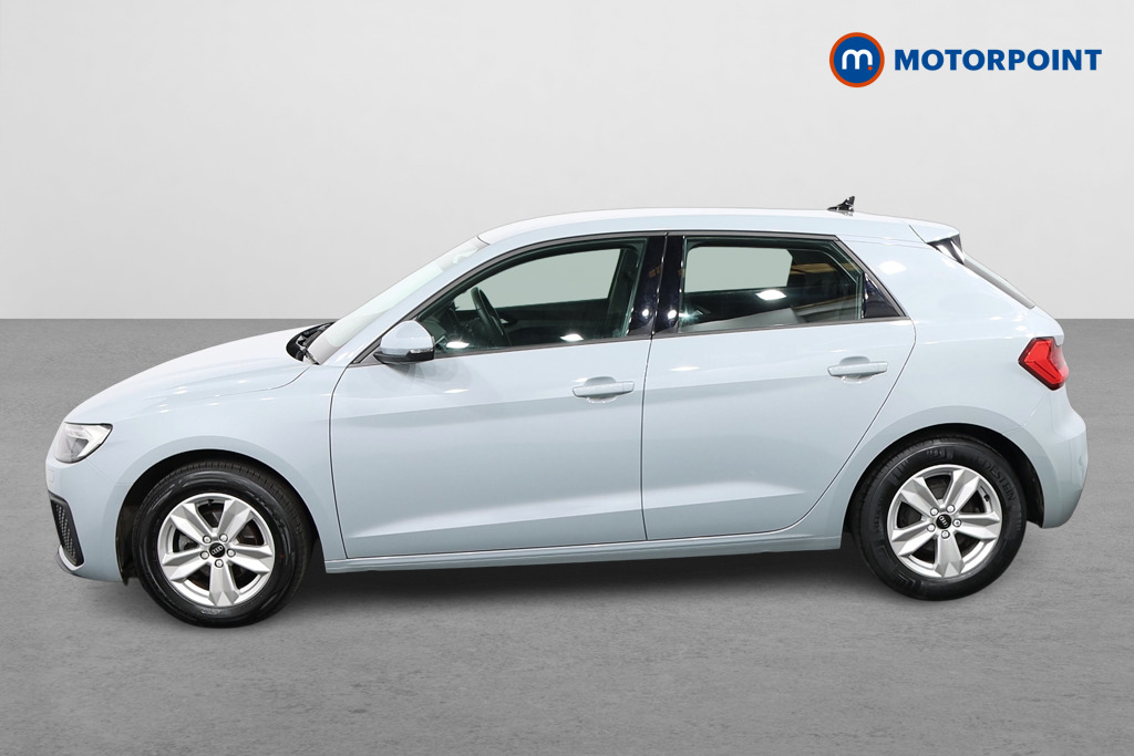 Audi A1 Technik Manual Petrol Hatchback - Stock Number (1622899) - Passenger side