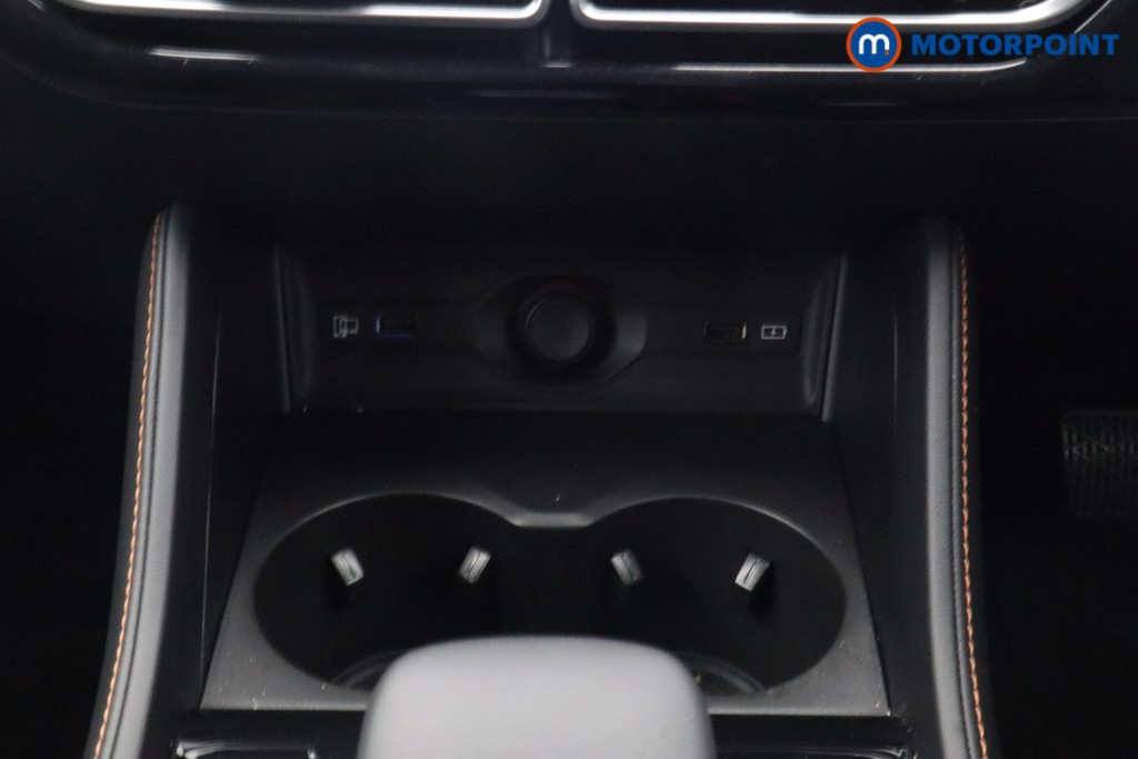 Mg Motor Uk HS SE Automatic Petrol-Electric Hybrid SUV - Stock Number (1623020) - 5th supplementary image