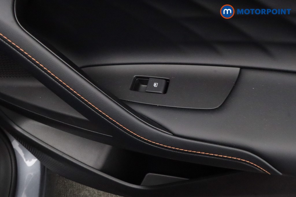 Mg Motor Uk HS SE Automatic Petrol-Electric Hybrid SUV - Stock Number (1623020) - 22nd supplementary image