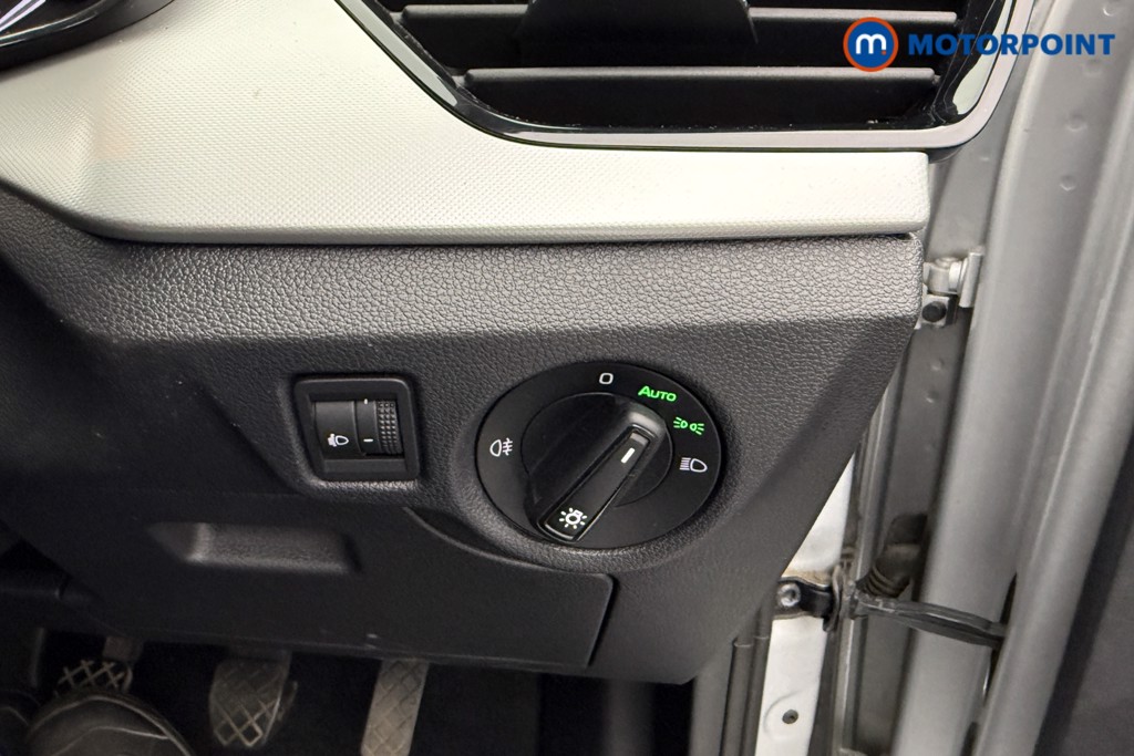 Skoda Kamiq Se Drive Manual Petrol SUV - Stock Number (1623388) - 8th supplementary image