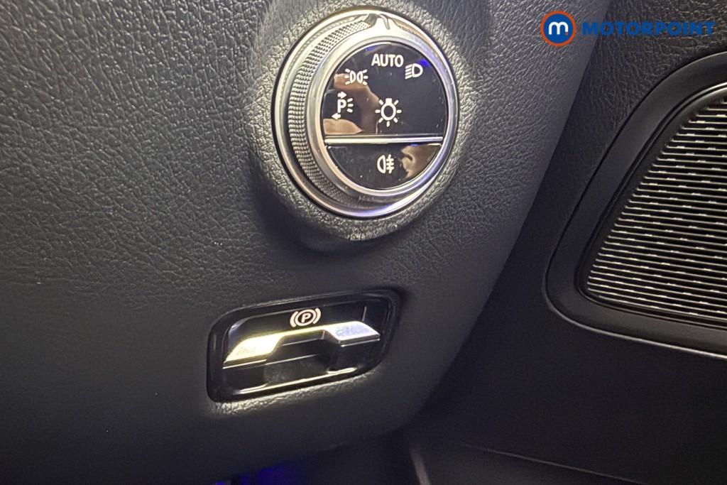 Mercedes-Benz C Class Amg Line Automatic Petrol Saloon - Stock Number (1623844) - 9th supplementary image