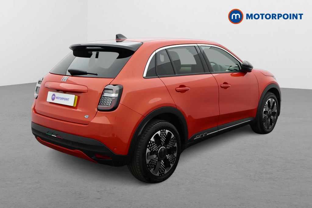 Fiat 600 La Prima Automatic Electric SUV - Stock Number (1624676) - Drivers side rear corner