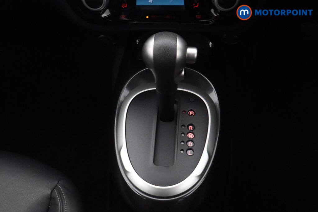 Nissan Juke Tekna Automatic Petrol SUV - Stock Number (1625425) - 4th supplementary image