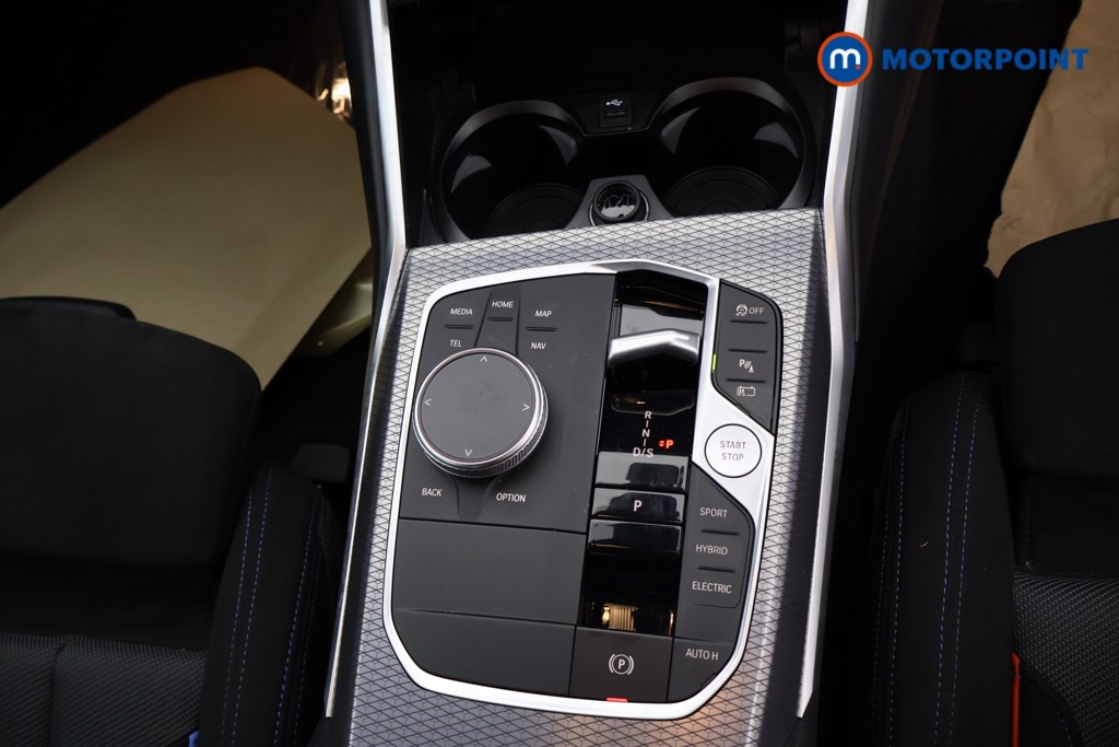 BMW 3 Series M Sport Automatic Petrol Plug-In Hybrid Saloon - Stock Number (1625519) - 17th supplementary image