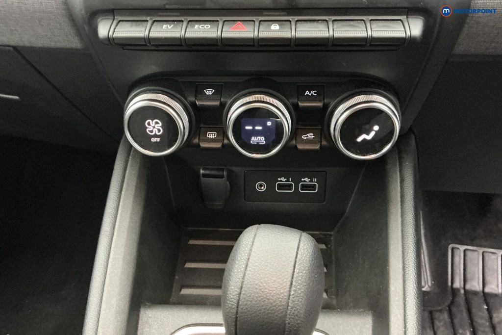 Renault Clio Evolution Automatic Petrol-Electric Hybrid Hatchback - Stock Number (1612669) - 18th supplementary image