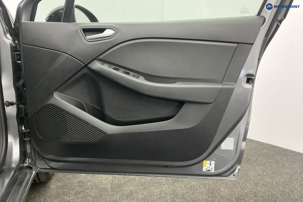 Renault Clio Evolution Automatic Petrol-Electric Hybrid Hatchback - Stock Number (1612669) - 24th supplementary image