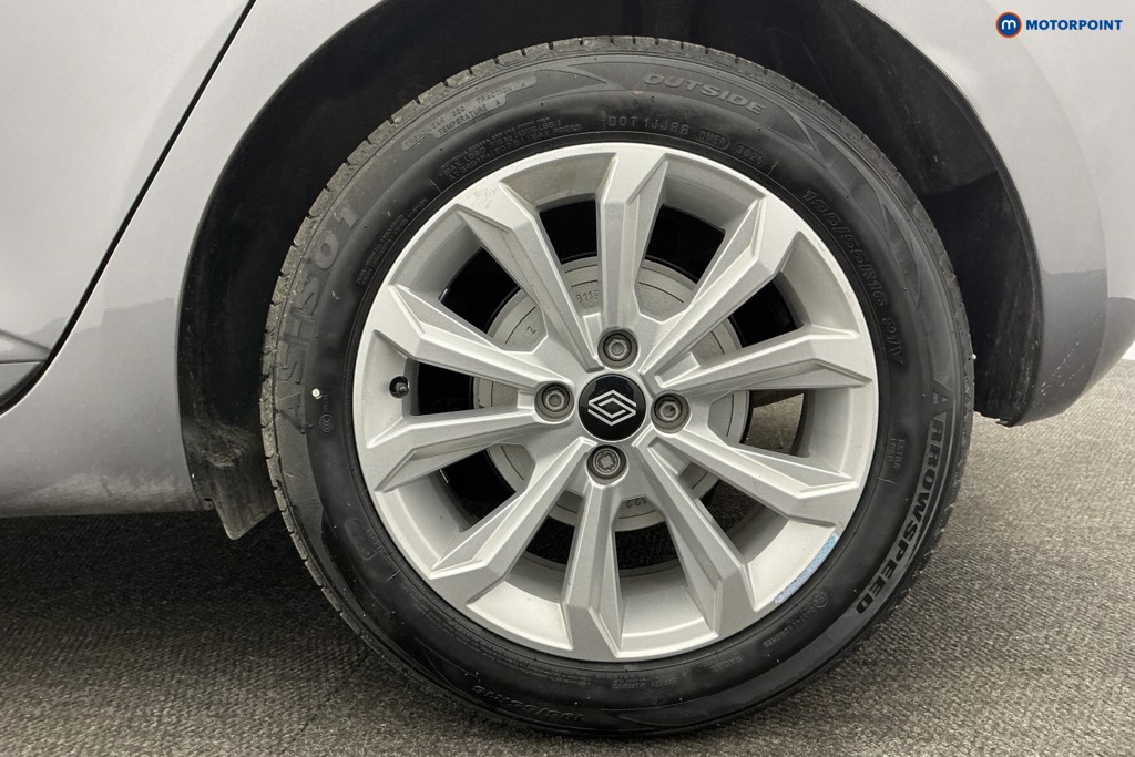 Renault Clio Evolution Automatic Petrol-Electric Hybrid Hatchback - Stock Number (1612669) - 32nd supplementary image