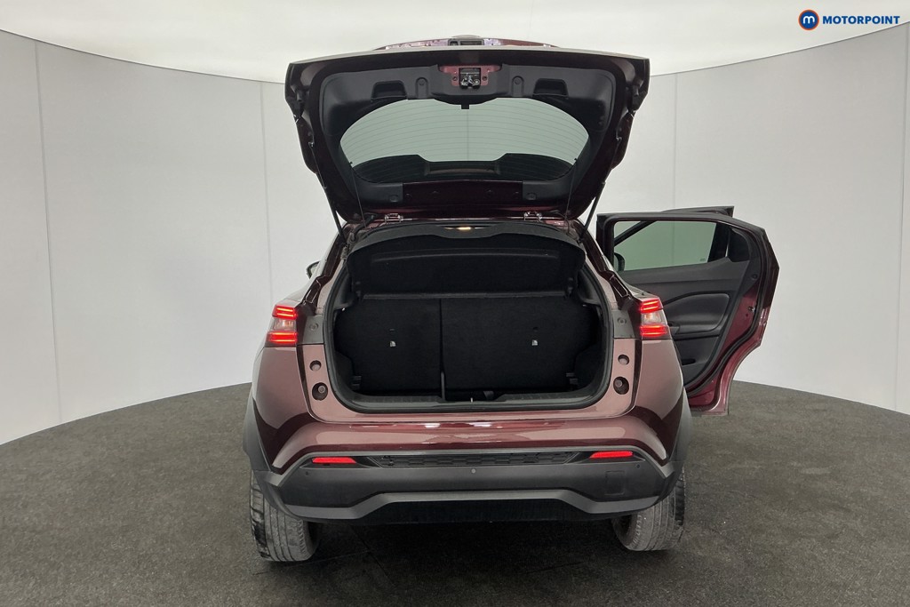 Nissan Juke N-Connecta Automatic Petrol SUV - Stock Number (1615227) - 4th supplementary image