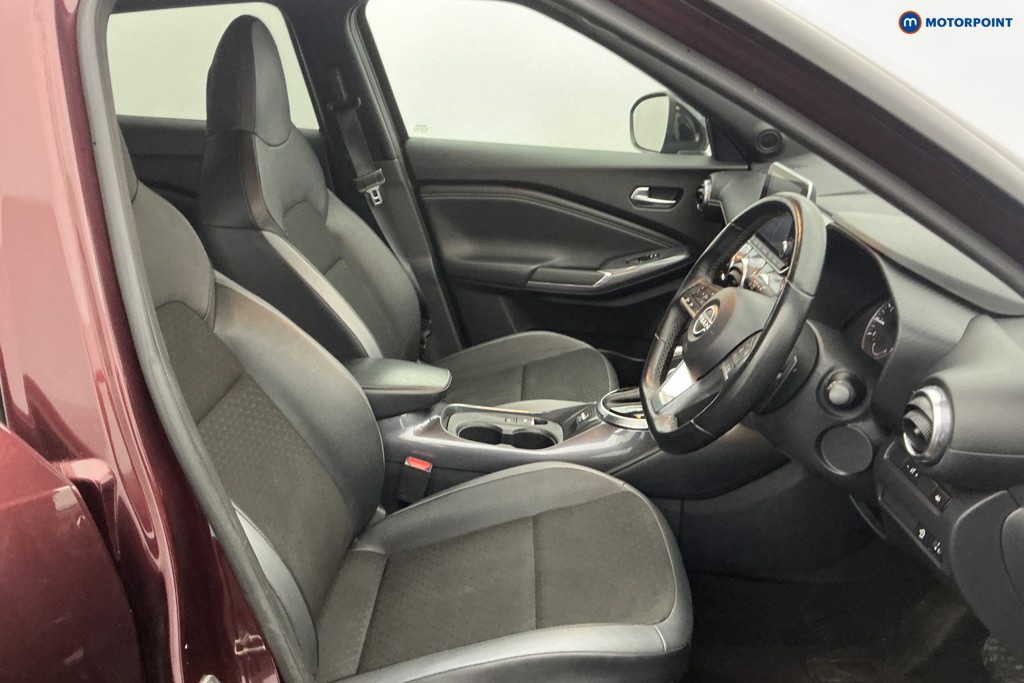 Nissan Juke N-Connecta Automatic Petrol SUV - Stock Number (1615227) - 7th supplementary image