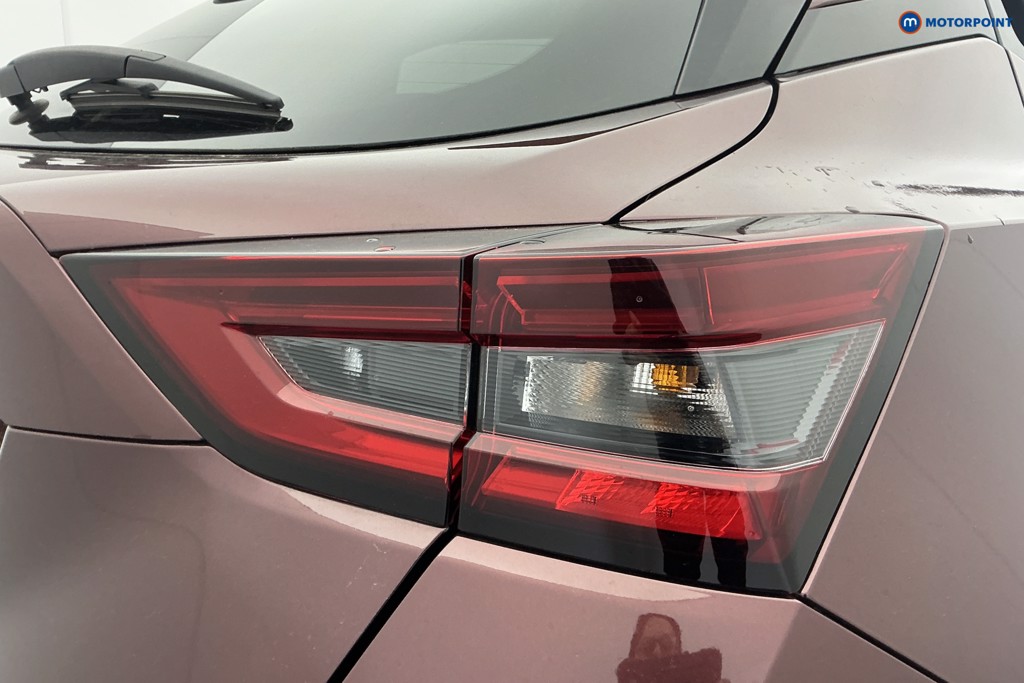 Nissan Juke N-Connecta Automatic Petrol SUV - Stock Number (1615227) - 32nd supplementary image