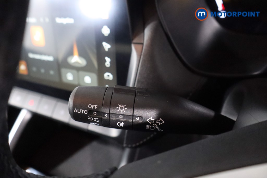 Mg Motor Uk ZS Trophy Automatic Petrol-Electric Hybrid SUV - Stock Number (1617791) - 14th supplementary image