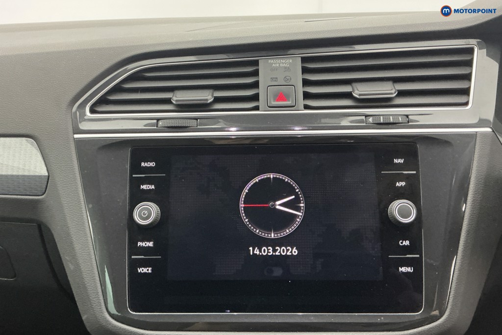 Volkswagen Tiguan Life Automatic Petrol Plug-In Hybrid SUV - Stock Number (1618637) - 2nd supplementary image