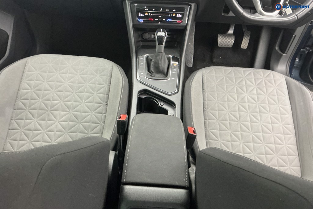 Volkswagen Tiguan Life Automatic Petrol Plug-In Hybrid SUV - Stock Number (1618637) - 12th supplementary image