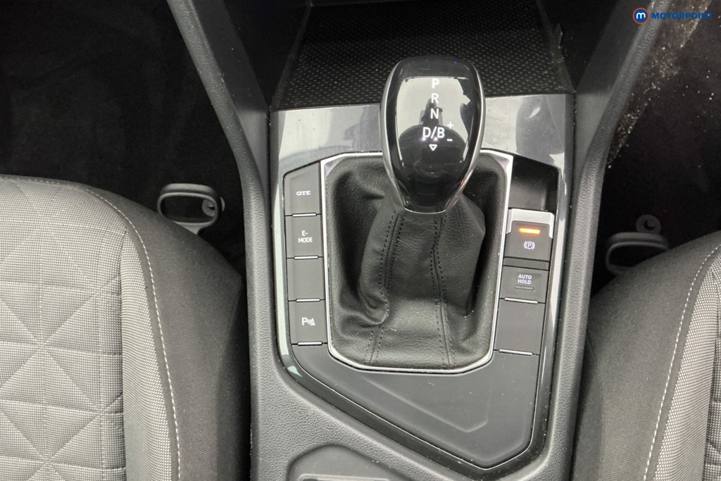 Volkswagen Tiguan Life Automatic Petrol Plug-In Hybrid SUV - Stock Number (1618637) - 21st supplementary image