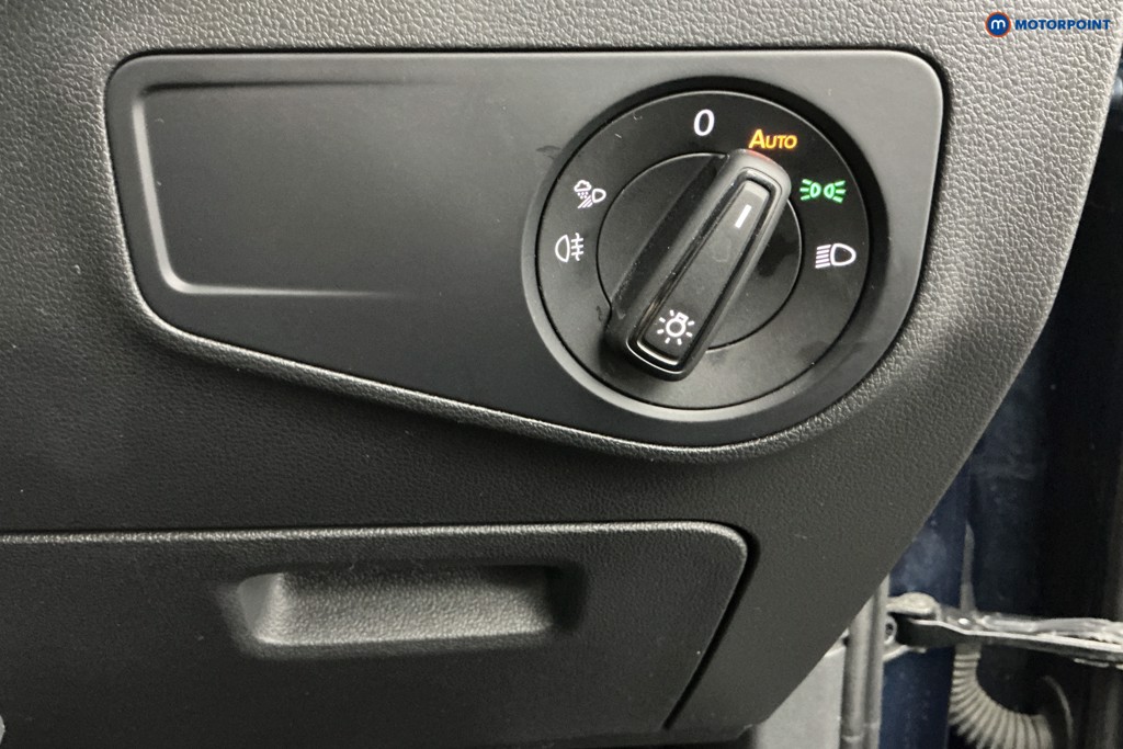 Volkswagen Tiguan Life Automatic Petrol Plug-In Hybrid SUV - Stock Number (1618637) - 26th supplementary image