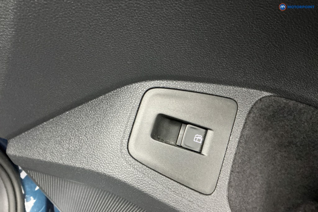 Volkswagen Tiguan Life Automatic Petrol Plug-In Hybrid SUV - Stock Number (1618637) - 30th supplementary image