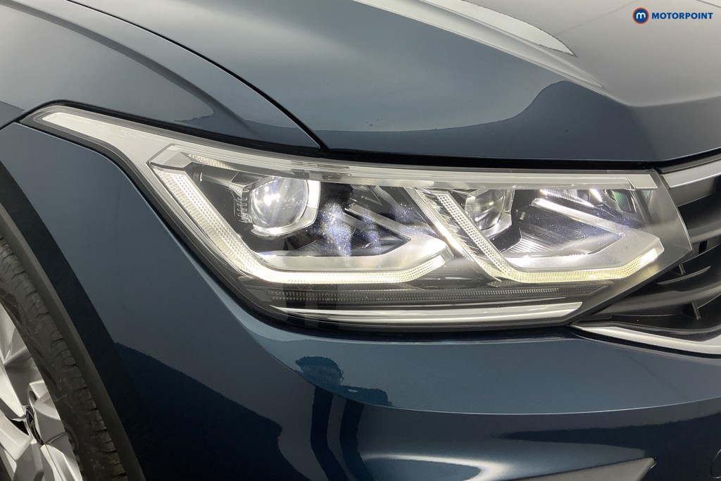 Volkswagen Tiguan Life Automatic Petrol Plug-In Hybrid SUV - Stock Number (1618637) - 33rd supplementary image