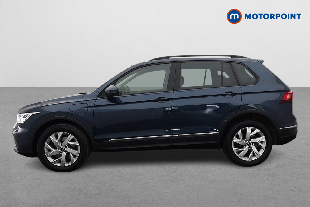 Volkswagen Tiguan Life Automatic Petrol Plug-In Hybrid SUV - Stock Number (1618637) - Passenger side