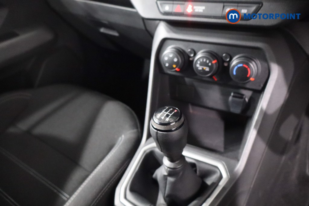 Dacia Sandero Expression Manual Petrol Hatchback - Stock Number (1618894) - 19th supplementary image