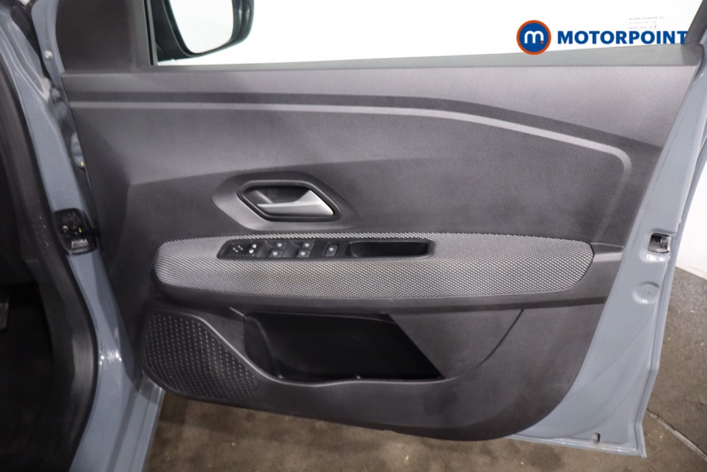 Dacia Sandero Expression Manual Petrol Hatchback - Stock Number (1618894) - 22nd supplementary image