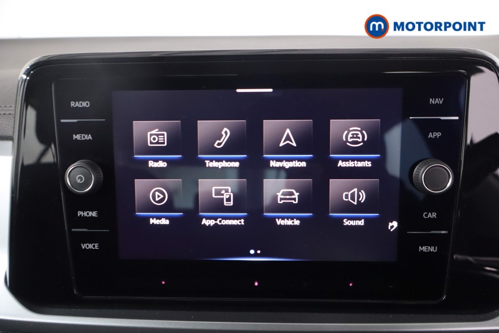 Volkswagen T-Roc Life Manual Petrol SUV - Stock Number (1620963) - 2nd supplementary image