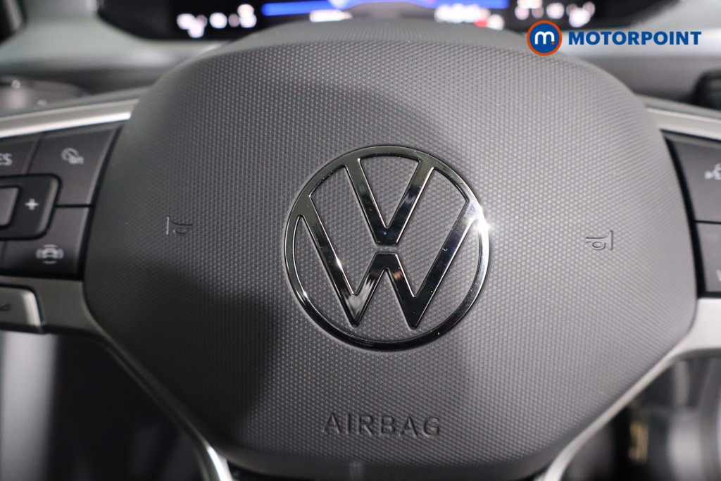 Volkswagen T-Roc Life Manual Petrol SUV - Stock Number (1620963) - 13th supplementary image