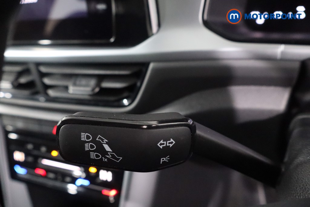 Volkswagen T-Roc Life Manual Petrol SUV - Stock Number (1620963) - 14th supplementary image