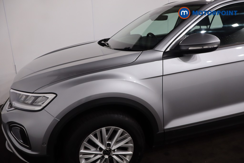 Volkswagen T-Roc Life Manual Petrol SUV - Stock Number (1620963) - 28th supplementary image