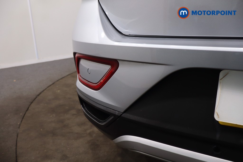 Volkswagen T-Roc Life Manual Petrol SUV - Stock Number (1620963) - 38th supplementary image