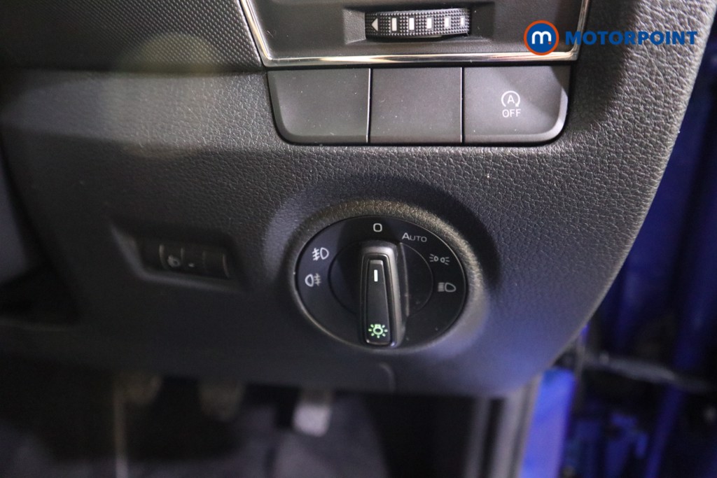 Skoda Fabia Colour Edition Manual Petrol Hatchback - Stock Number (1621505) - 11th supplementary image