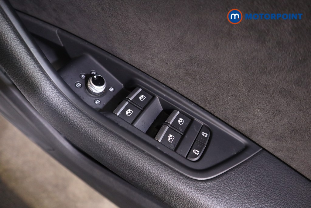 Audi A4 Black Edition Automatic Petrol Estate - Stock Number (1621675) - 15th supplementary image