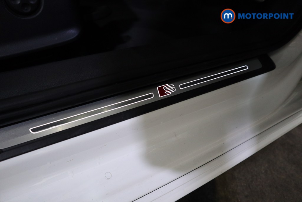 Audi A4 Black Edition Automatic Petrol Estate - Stock Number (1621675) - 17th supplementary image