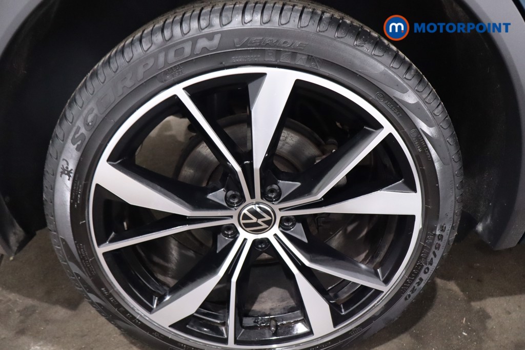 Volkswagen Tiguan R-Line Automatic Petrol SUV - Stock Number (1622900) - 9th supplementary image