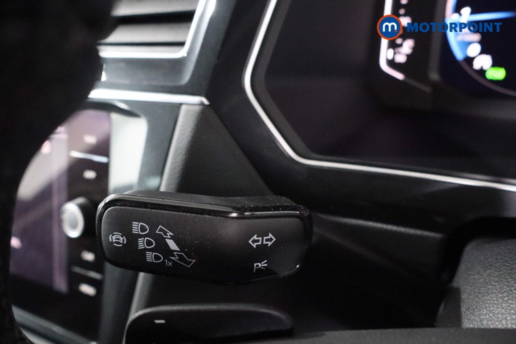 Volkswagen Tiguan R-Line Automatic Petrol SUV - Stock Number (1622900) - 16th supplementary image
