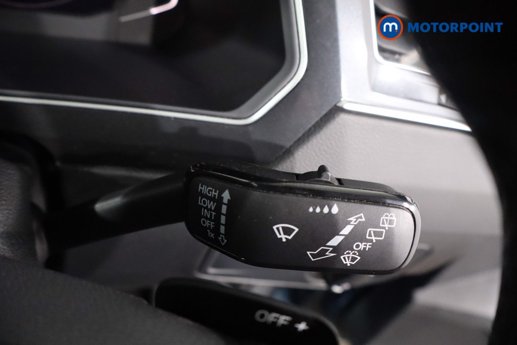 Volkswagen Tiguan R-Line Automatic Petrol SUV - Stock Number (1622900) - 17th supplementary image