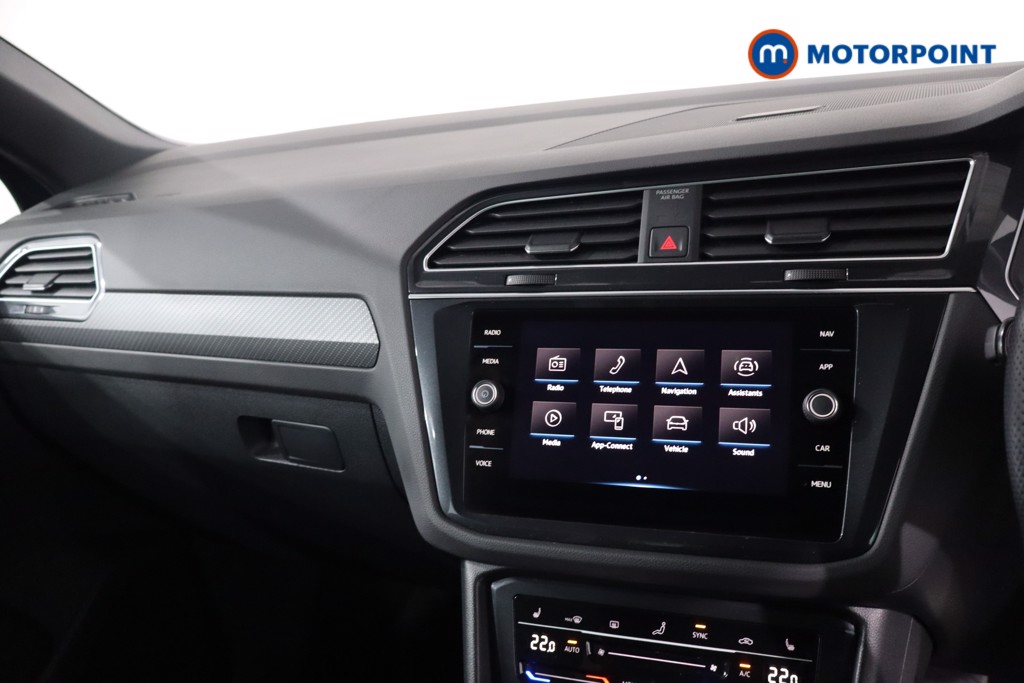 Volkswagen Tiguan R-Line Automatic Petrol SUV - Stock Number (1622900) - 20th supplementary image