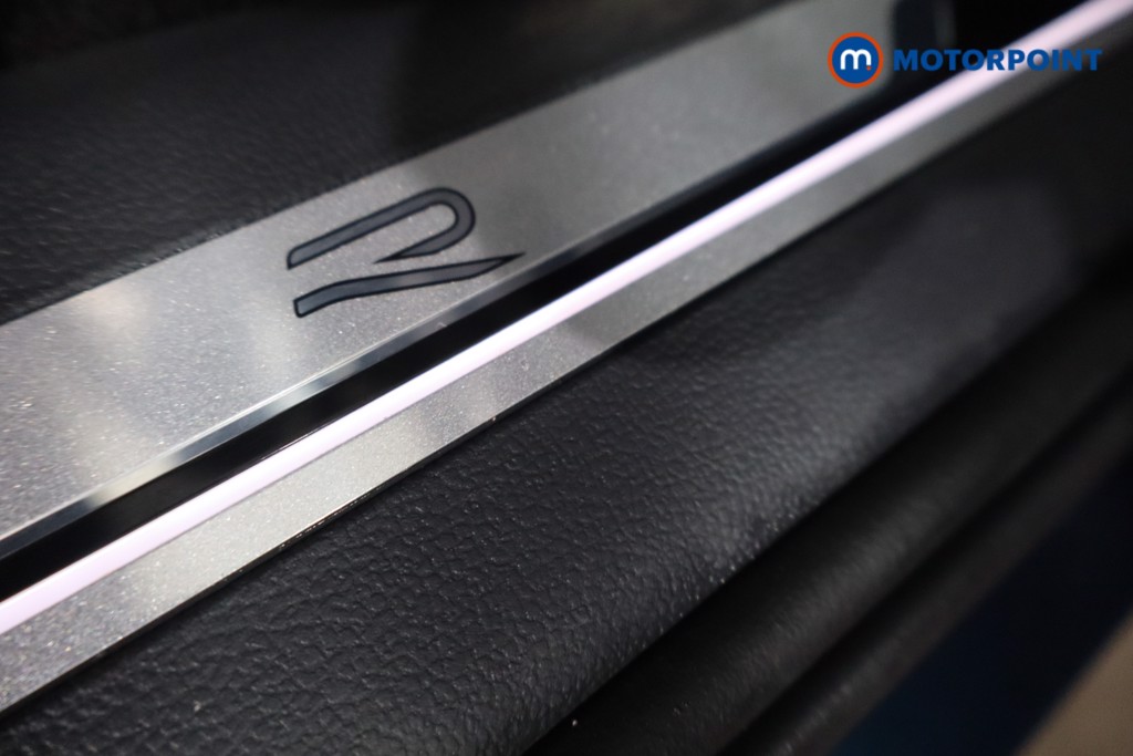 Volkswagen Tiguan R-Line Automatic Petrol SUV - Stock Number (1622900) - 29th supplementary image