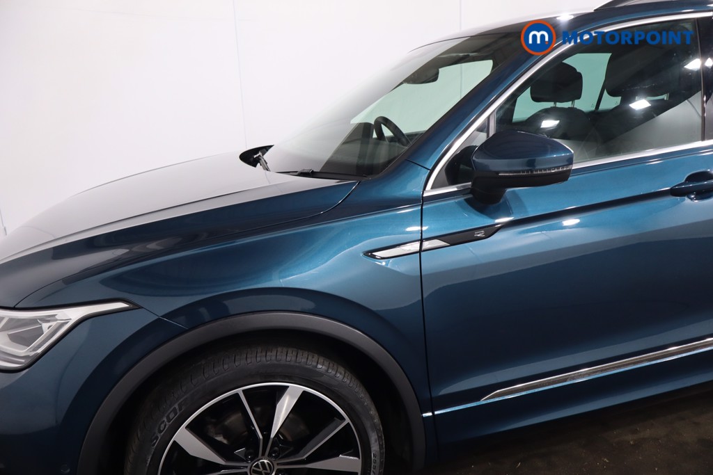 Volkswagen Tiguan R-Line Automatic Petrol SUV - Stock Number (1622900) - 36th supplementary image