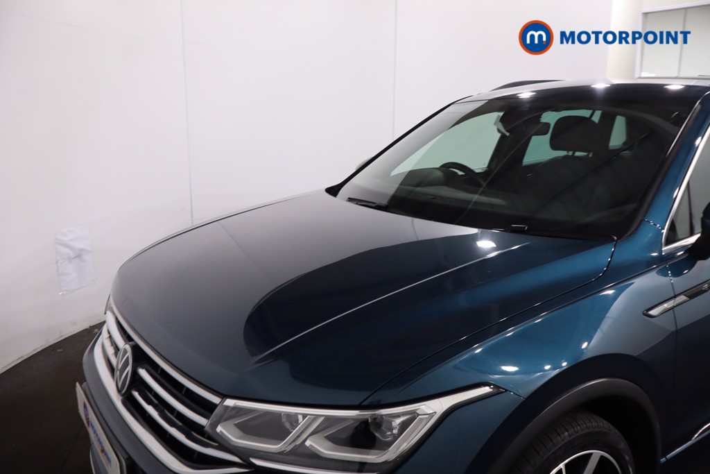 Volkswagen Tiguan R-Line Automatic Petrol SUV - Stock Number (1622900) - 37th supplementary image