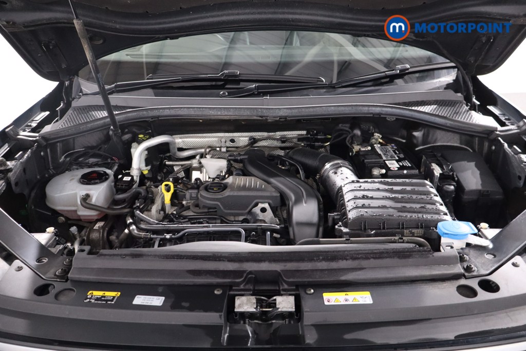 Volkswagen Tiguan R-Line Automatic Petrol SUV - Stock Number (1622900) - 42nd supplementary image