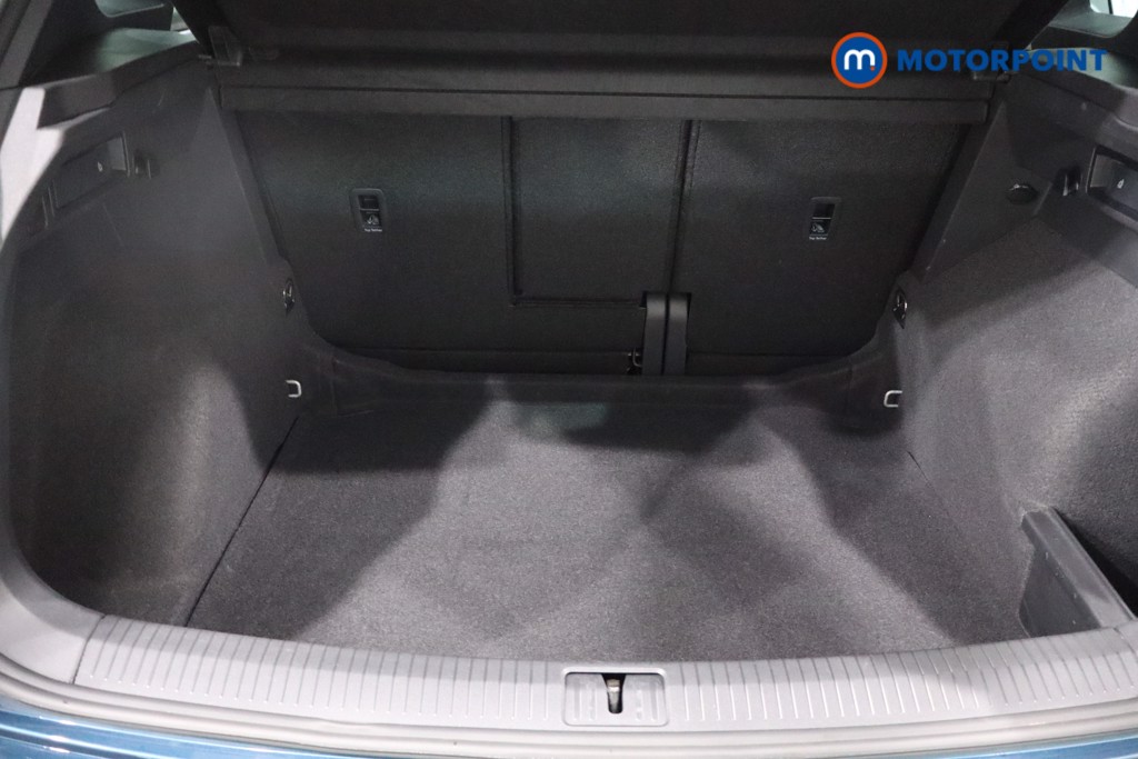 Volkswagen Tiguan R-Line Automatic Petrol SUV - Stock Number (1622900) - 48th supplementary image