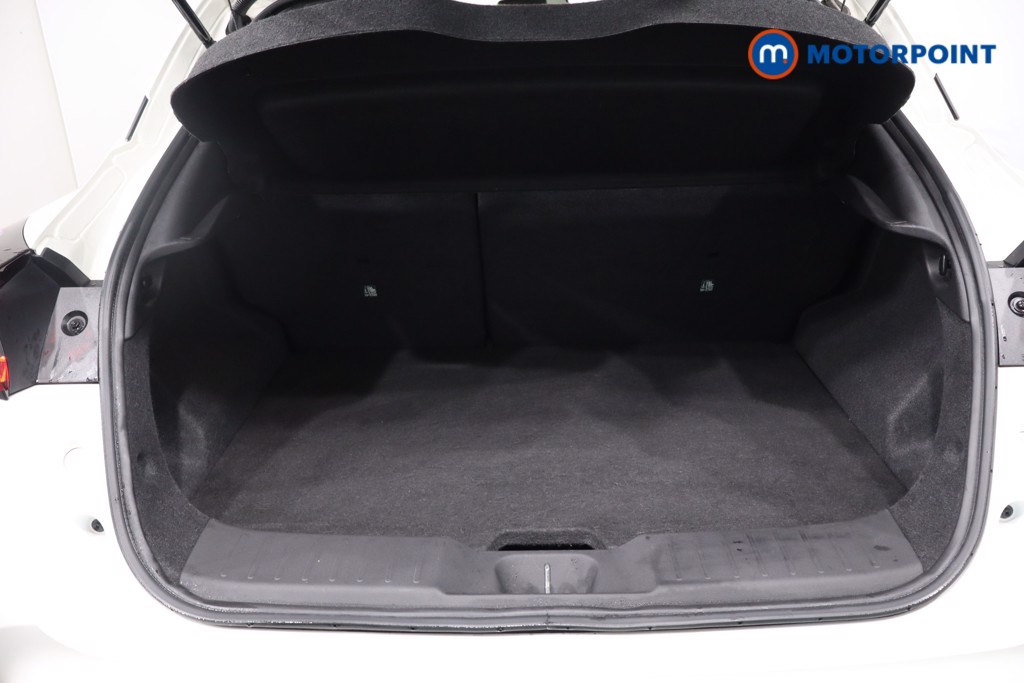 Nissan Juke N-Connecta Manual Petrol SUV - Stock Number (1623100) - 39th supplementary image