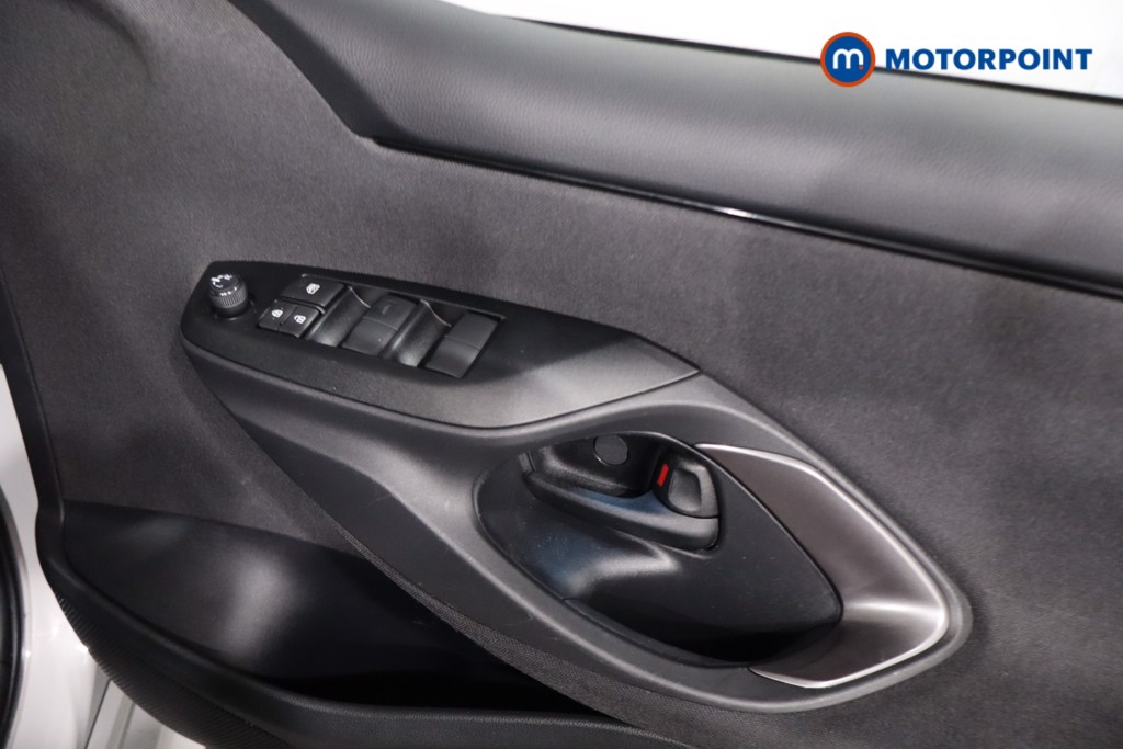 Toyota Yaris Gr Sport Automatic Petrol-Electric Hybrid Hatchback - Stock Number (1623923) - 28th supplementary image