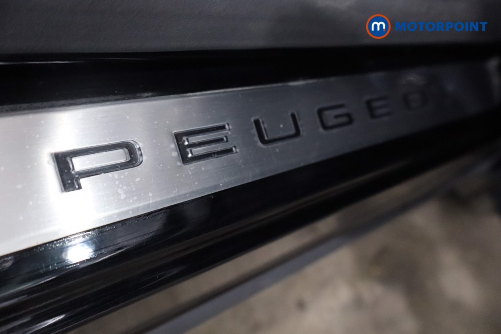 Peugeot 5008 GT Automatic Electric SUV - Stock Number (1625211) - 25th supplementary image
