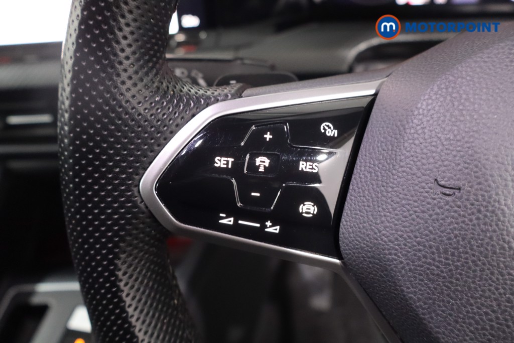 Volkswagen Golf R-Line Automatic Diesel Hatchback - Stock Number (1625791) - 7th supplementary image