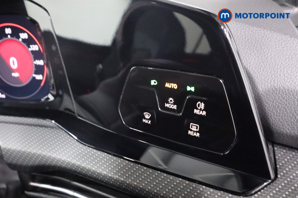 Volkswagen Golf R-Line Automatic Diesel Hatchback - Stock Number (1625791) - 18th supplementary image