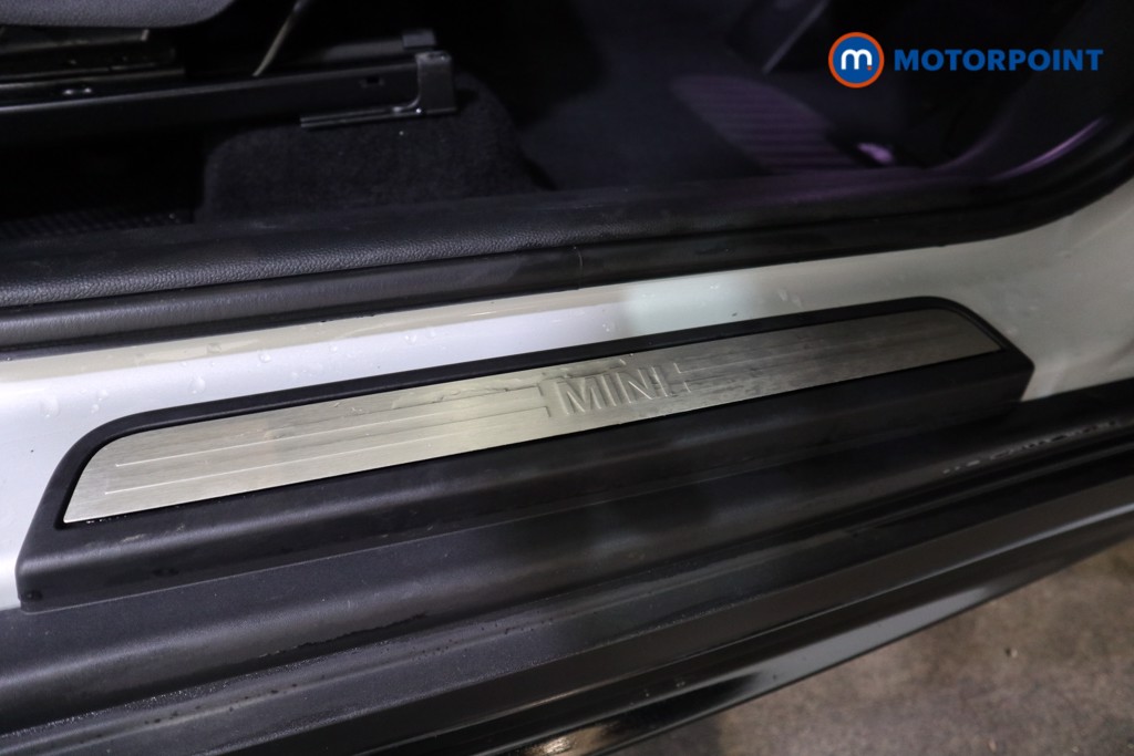 Mini Countryman Cooper Classic Automatic Petrol SUV - Stock Number (1625920) - 14th supplementary image