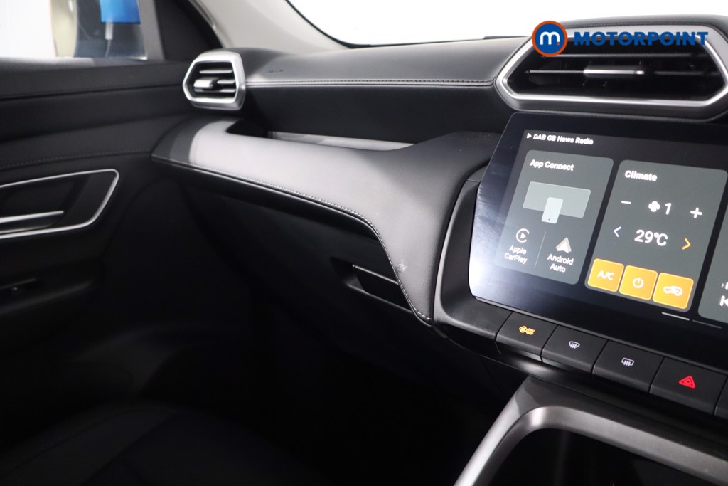 Mg Motor Uk ZS Trophy Automatic Petrol-Electric Hybrid SUV - Stock Number (1617089) - 16th supplementary image