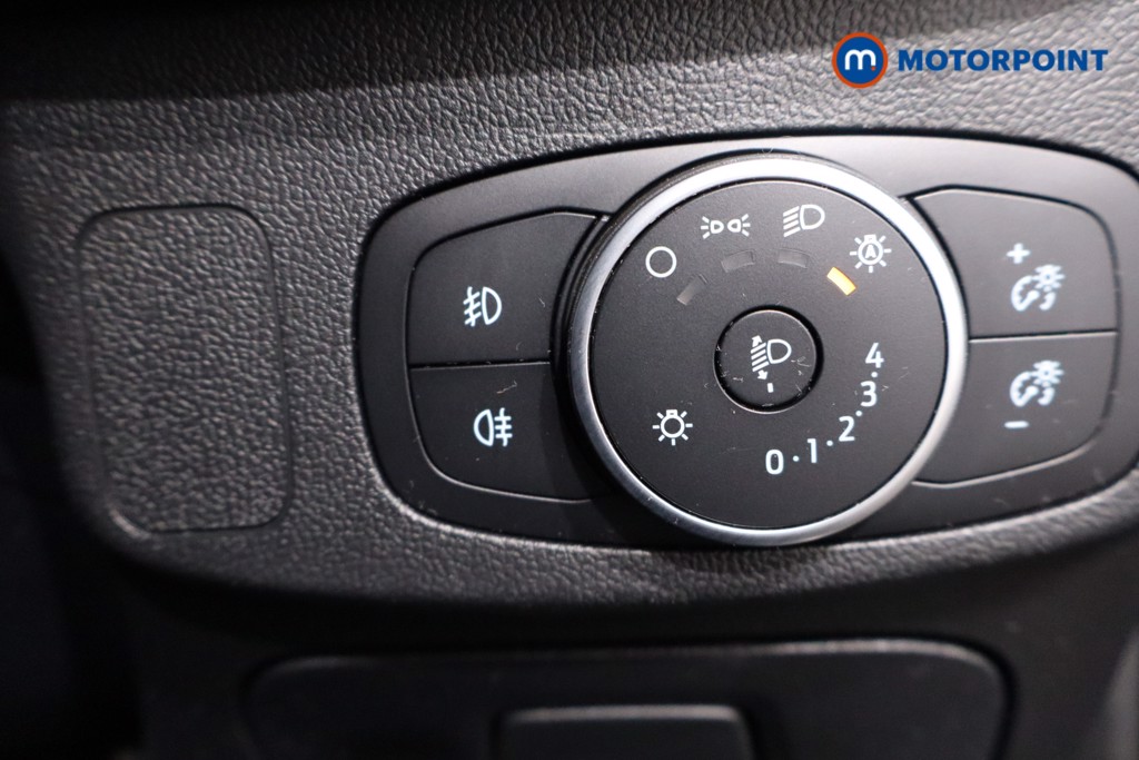 Ford Focus St-Line X Manual Petrol Hatchback - Stock Number (1619752) - 17th supplementary image