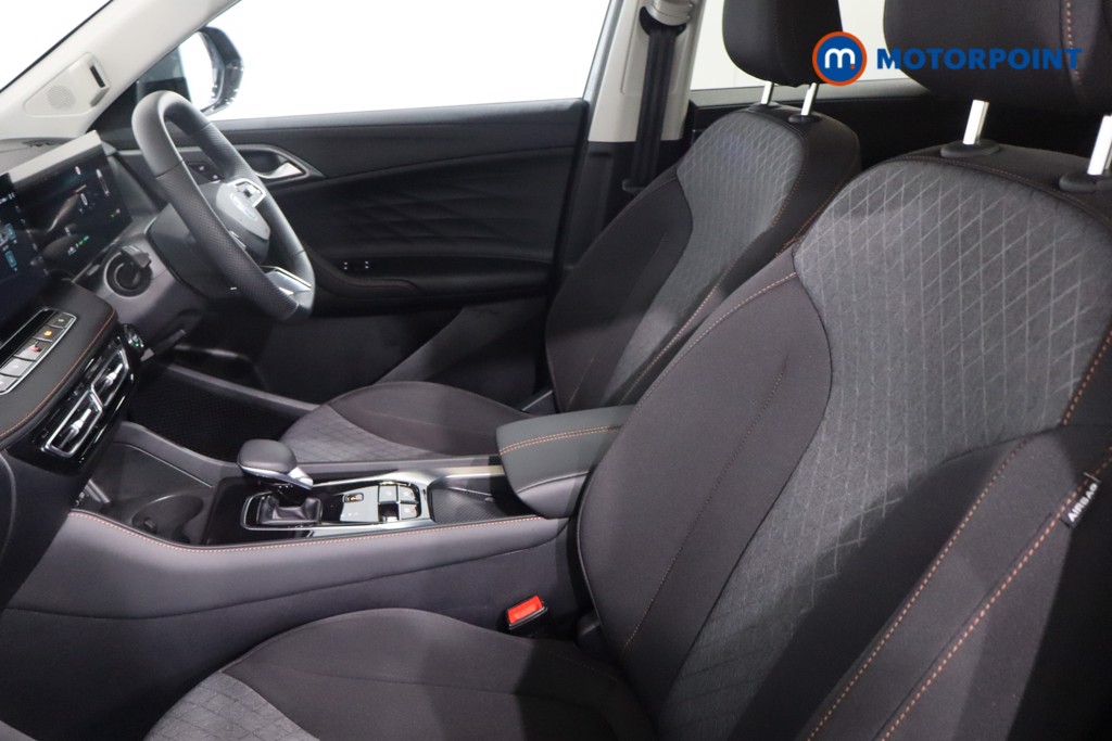 Mg Motor Uk HS SE Automatic Petrol-Electric Hybrid SUV - Stock Number (1623027) - 4th supplementary image